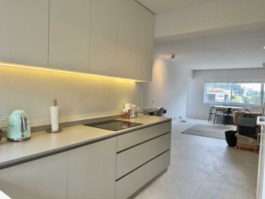 To Let 2 Bedroom Property for Rent in Sea Point Western Cape